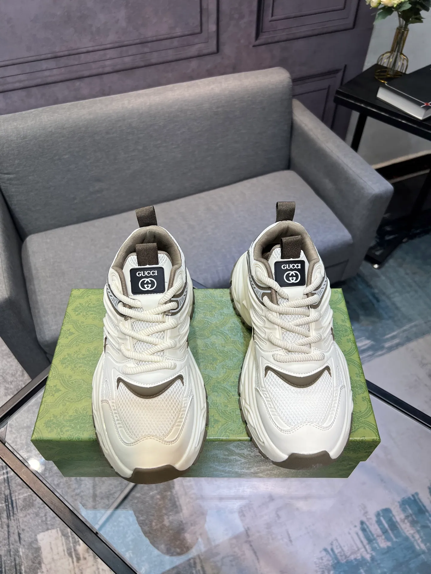 💰¥460 Brand: GUCCI Standard code: 38-44, Material: original material splicing, comfortable and breathable lining, lightweight and wear-resistant sports outsole Style category: men's fashionable casual shoes, running, sports shoes, distinguished luxury brand elements, top luxury